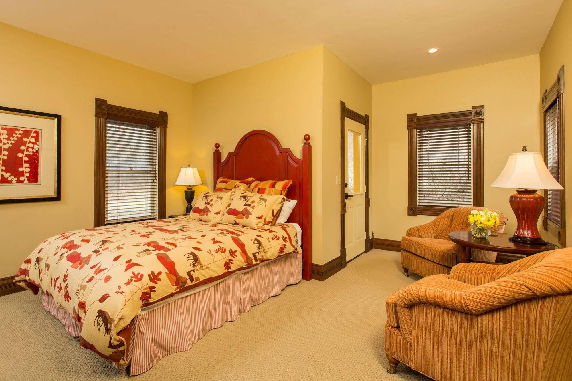 The Victorian Luxury B&B Стимбот Спрингс Экстерьер фото